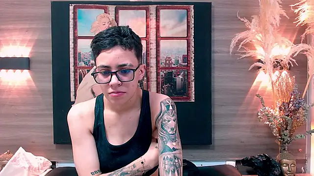 Snapshot of Cutie_Shy_ chatting on 12/01/25, 05:40 Cutie Shy online show from 12/01/25, 05:40