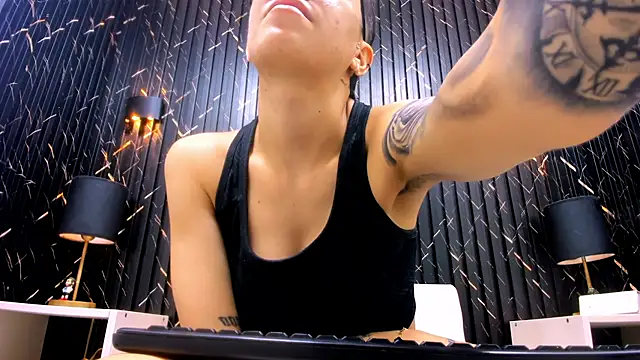 Snapshot of Cutie_Shy_ chatting on 12/02/25, 05:08 Cutie Shy online show from 12/02/25, 05:08