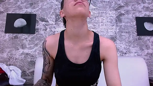 Snapshot of Cutie_Shy_ chatting on 12/04/25, 06:16 Cutie Shy online show from 12/04/25, 06:16