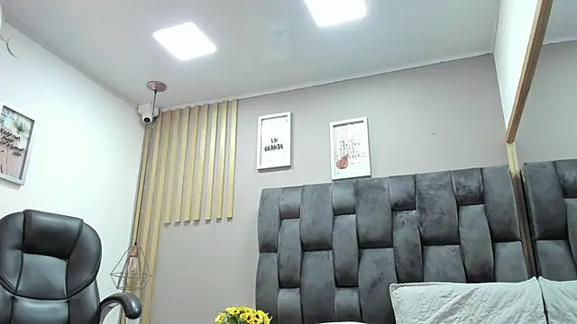 camila  herrera online show from 12/21/24, 12:38