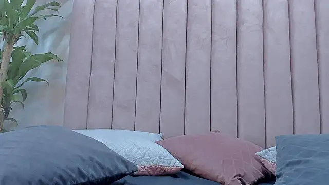 camila  herrera online show from 02/07/25, 09:16