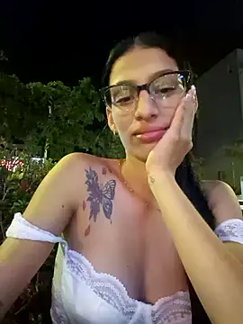 lily sk online show from 03/15/25, 12:04