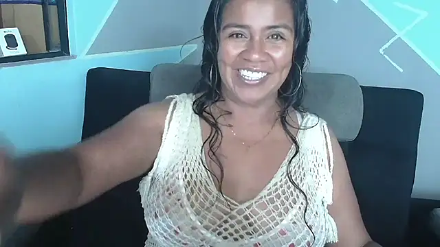 Snapshot of saggil23 chatting on 04/12/26, 06:18 saggil23 online show from 04/12/26, 06:18
