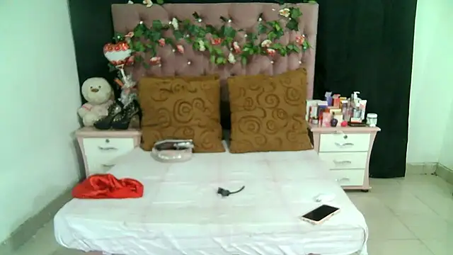 Snapshot of ValeriaTsx chatting on 09/15/25, 07:08 ValeriaTsx online show from 09/15/25, 07:08