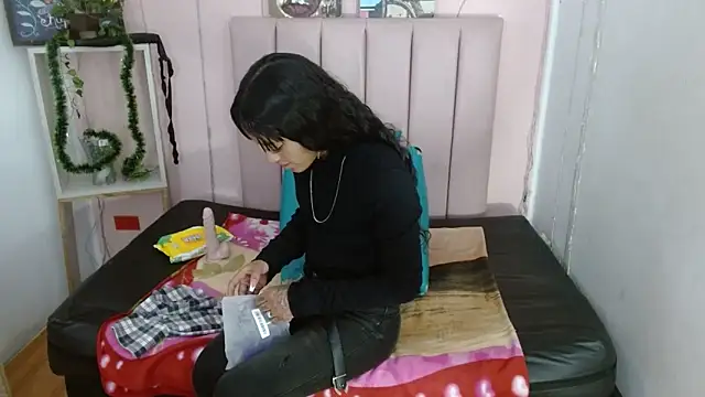 camilawilliams707rs online show from 04/01/26, 04:02