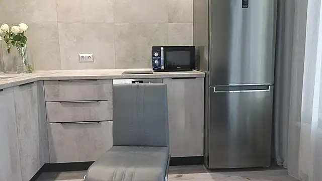 Snapshot of Cinderella____ chatting on 12/26/24, 04:53 Cinderella     online show from 12/26/24, 04:53