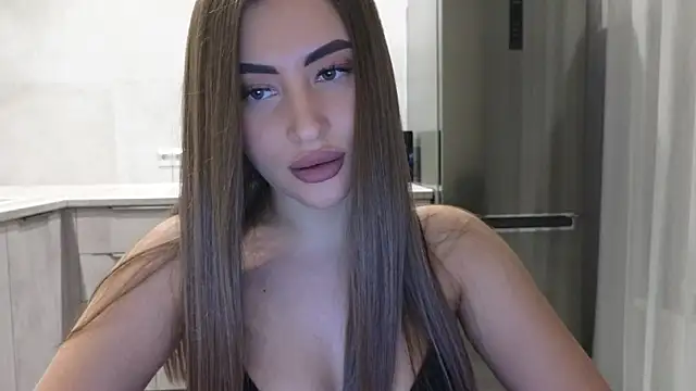 Snapshot of Cinderella____ chatting on 01/11/25, 08:21 Cinderella     online show from 01/11/25, 08:21