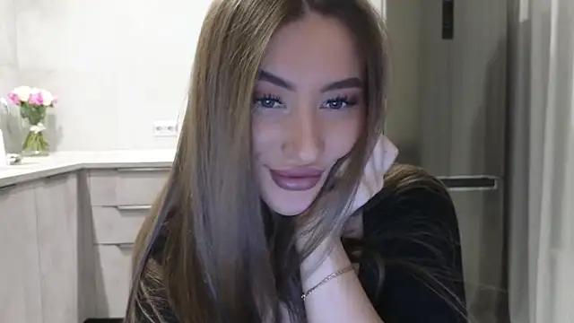 Snapshot of Cinderella____ chatting on 01/20/25, 09:01 Cinderella     online show from 01/20/25, 09:01