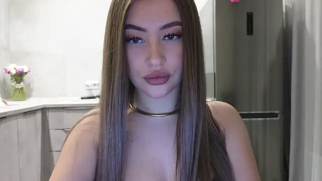 Snapshot of Cinderella____ chatting on 01/26/25, 04:41 Cinderella     online show from 01/26/25, 04:41