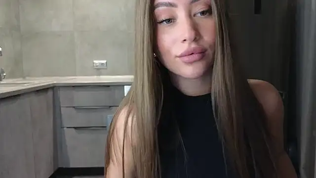 Snapshot of Cinderella____ chatting on 02/25/25, 08:51 Cinderella     online show from 02/25/25, 08:51