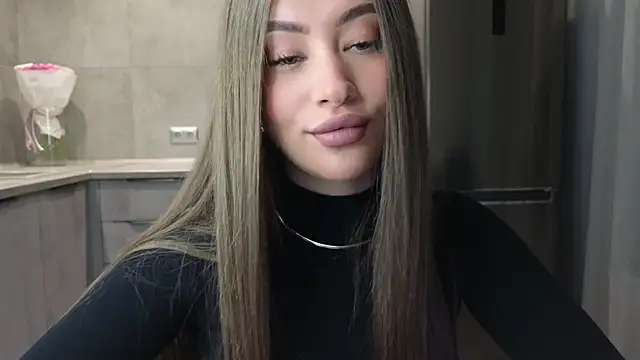 Snapshot of Cinderella____ chatting on 03/04/25, 08:27 Cinderella     online show from 03/04/25, 08:27