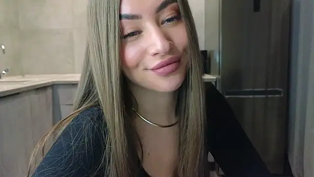 Snapshot of Cinderella____ chatting on 03/15/25, 08:54 Cinderella     online show from 03/15/25, 08:54