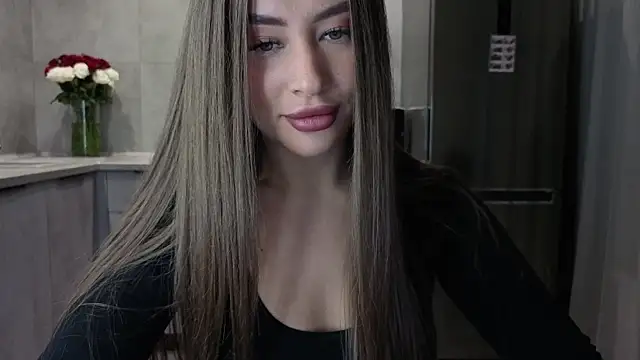 Snapshot of Cinderella____ chatting on 11/08/25, 08:18 Cinderella online show from 11/08/25, 08:18