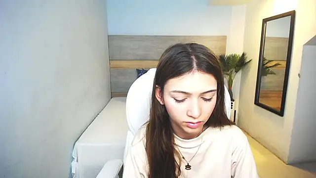 liseth fox online show from 12/12/24, 06:53