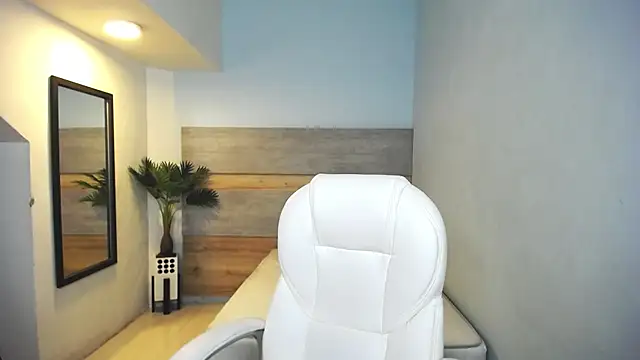 liseth fox online show from 01/14/25, 07:32