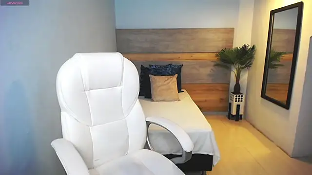 liseth fox online show from 02/06/25, 11:15