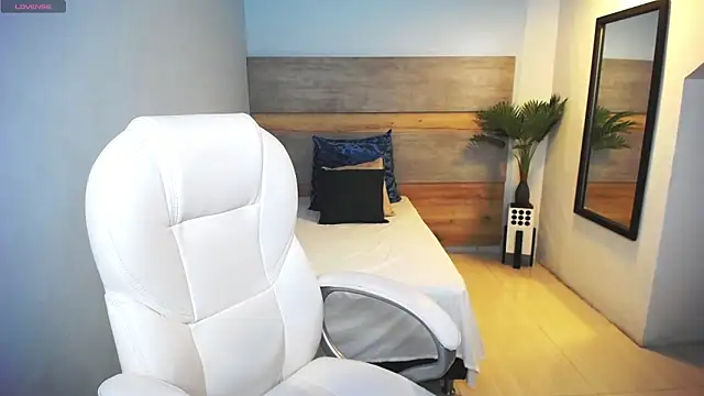 liseth fox online show from 02/07/25, 10:41