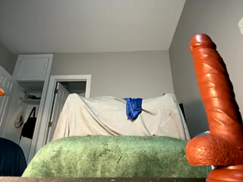 ChiRaqb8 online show from 10/11/25, 11:03