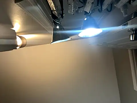 ChiRaqb8 online show from 10/26/25, 02:39