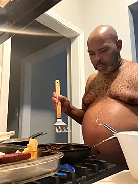 ChiRaqb8 online show from 11/08/25, 08:18