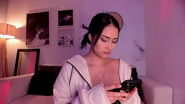 lara madisson online show from 03/02/26, 04:47