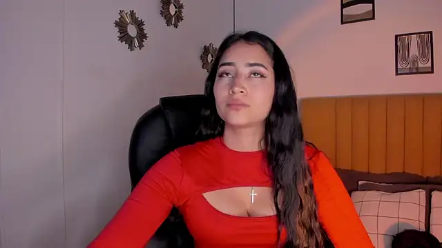 Snapshot of lara_madisson chatting on 03/13/26, 11:33 lara madisson online show from 03/13/26, 11:33