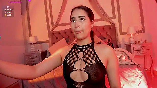 Snapshot of lara_madisson chatting on 03/21/26, 07:35 lara madisson online show from 03/21/26, 07:35