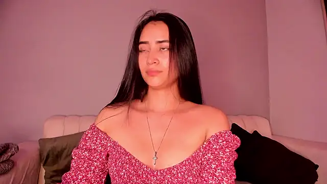 Snapshot of lara_madisson chatting on 05/10/26, 04:17 lara madisson online show from 05/10/26, 04:17