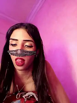 Snapshot of ---sophia--- chatting on 01/07/26, 12:18 ---sophia--- online show from 01/07/26, 12:18