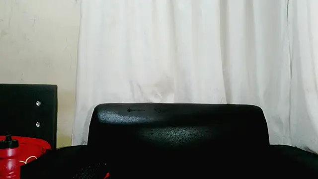 Snapshot of XIndianXFireBallX chatting on 10/24/25, 05:04 XIndianXFireBallX online show from 10/24/25, 05:04