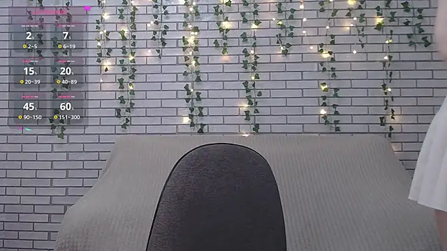 Snapshot of EmiliaDuchess chatting on 02/27/25, 06:18 EmiliaDuchess online show from 02/27/25, 06:18