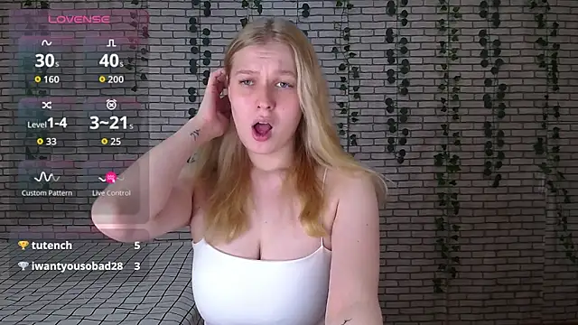 Snapshot of EmiliaDuchess chatting on 09/10/25, 09:09 EmiliaDuchess online show from 09/10/25, 09:09