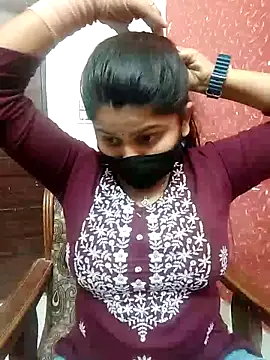 Hotty-simran online show from 03/06/25, 08:30