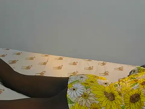 Snapshot of berbie_ chatting on 11/02/25, 06:27 berbie online show from 11/02/25, 06:27