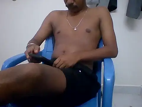 Snapshot of Bangalore_boy29 chatting on 06/17/26, 01:01 Bangalore boy29 online show from 06/17/26, 01:01