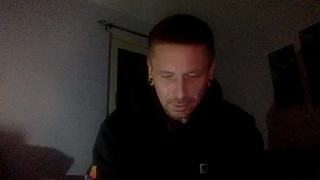 Snapshot of Schabernack1990 chatting on 09/23/25, 08:56 Schabernack1990 online show from 09/23/25, 08:56