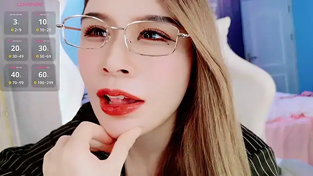 Snapshot of HU131452 chatting on 01/11/25, 08:21 HU131452 online show from 01/11/25, 08:21