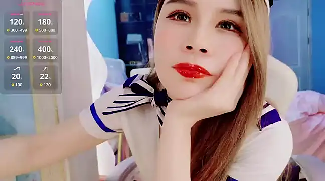 Snapshot of HU131452 chatting on 01/19/25, 10:06 HU131452 online show from 01/19/25, 10:06