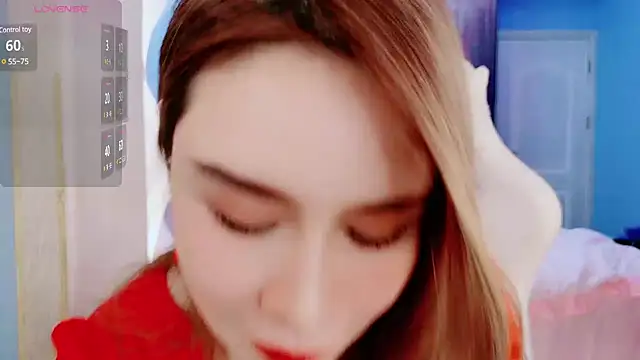 Snapshot of HU131452 chatting on 02/05/25, 10:33 HU131452 online show from 02/05/25, 10:33