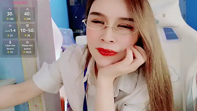 Snapshot of HU131452 chatting on 02/08/25, 10:29 HU131452 online show from 02/08/25, 10:29