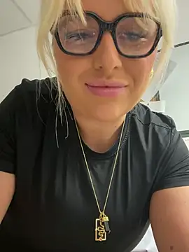 Arabellalee23 online show from 01/26/25, 10:55