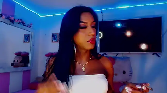 Snapshot of touchm_cockhard chatting on 12/19/24, 02:12 touchm cockhard online show from 12/19/24, 02:12