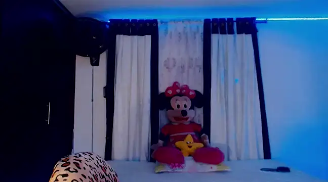 Snapshot of touchm_cockhard chatting on 01/03/25, 01:59 touchm cockhard online show from 01/03/25, 01:59