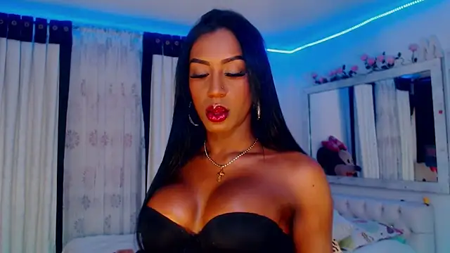 Snapshot of touchm_cockhard chatting on 01/15/25, 03:33 touchm cockhard online show from 01/15/25, 03:33