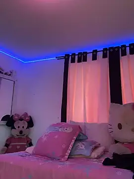 Snapshot of touchm_cockhard chatting on 03/15/25, 12:13 touchm cockhard online show from 03/15/25, 12:13