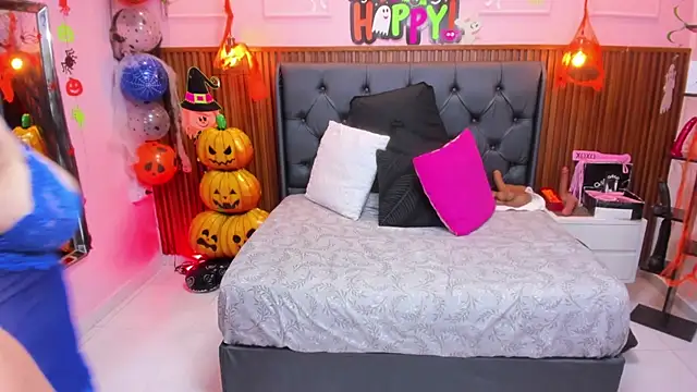 Snapshot of MEYLAGIA chatting on 10/25/25, 03:25 MEYLAGIA online show from 10/25/25, 03:25