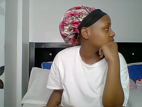 Snapshot of Miss_Amani chatting on 05/29/26, 02:59 Miss Amani online show from 05/29/26, 02:59