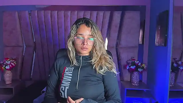 Olivia Fox69 online show from 01/21/25, 02:22