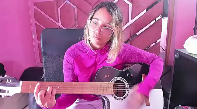 Olivia Fox69 online show from 02/04/25, 06:57