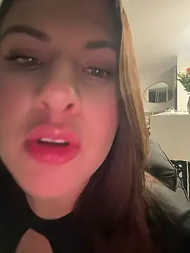 EmiilyAdams  online show from 03/09/25, 08:42